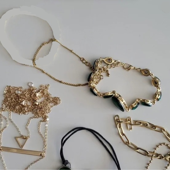 Necklace and Bracelet Lot - Picture 5 of 5